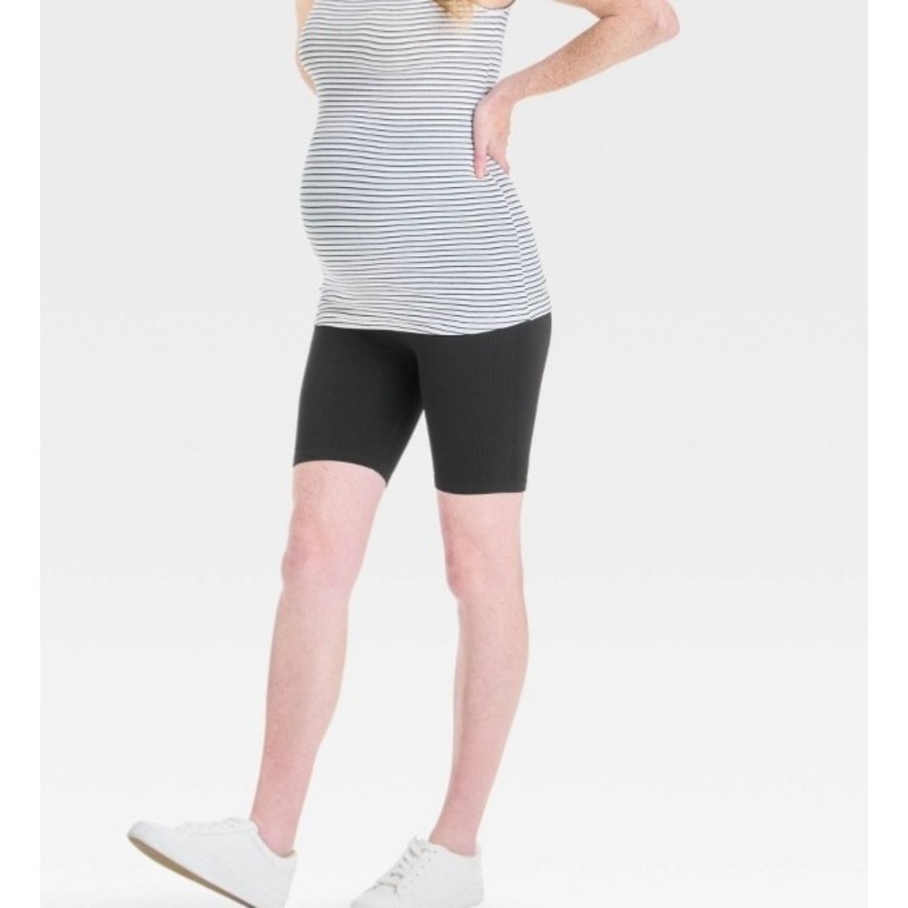 NEW Isabel Maternity Over Belly High-Rise Seamless Ribbed Bike Shorts Size S